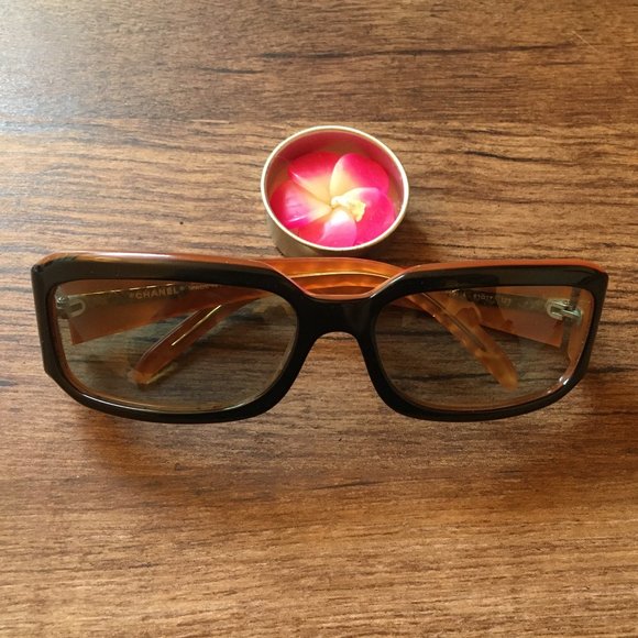 Chanel Sunglasses - Picture 4 of 15